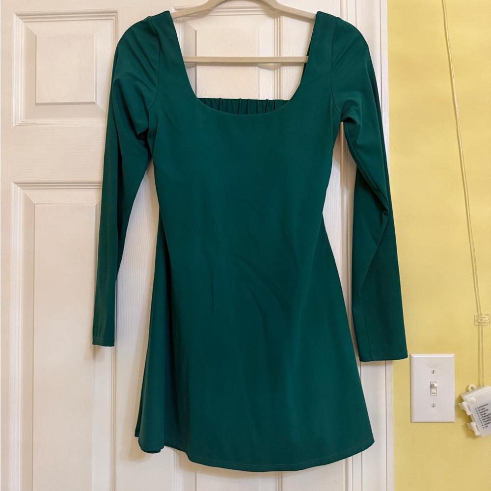 Altard state green tennis dress size m